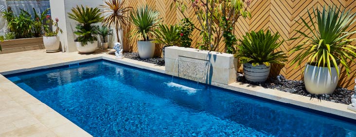 10-reasons-why-poolside-landscaping-matters-blogimage1