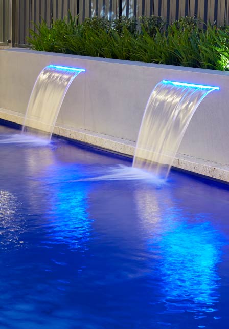 common-poolside-lighting-mistakes-and-how-to-avoid-them-blogimage2-m